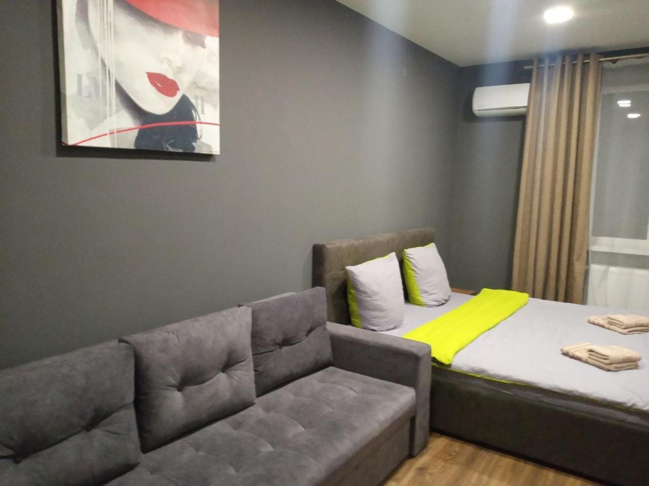 Apartment Yes 41 Užhorod Esterno foto